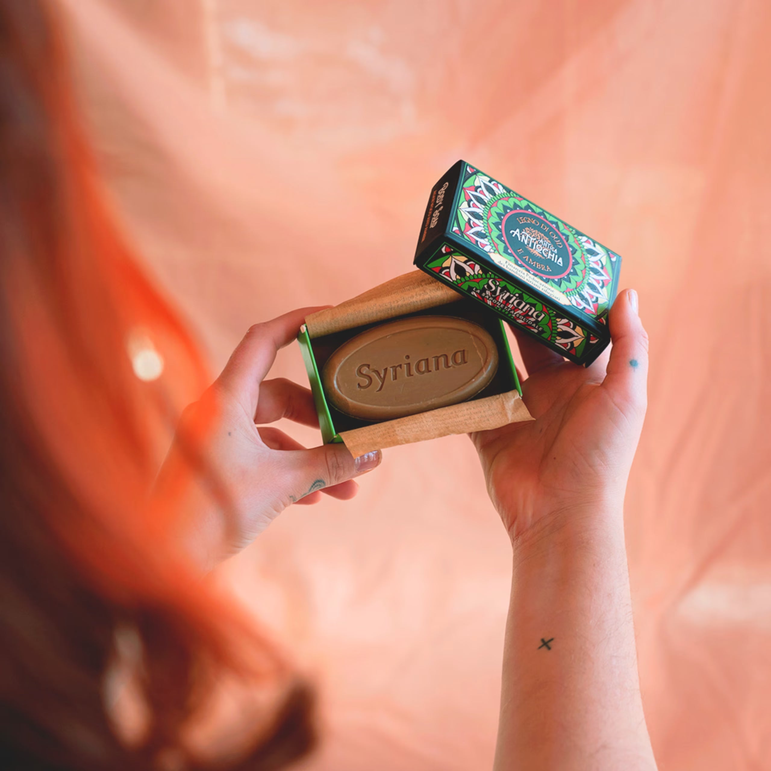 Syriana - A Mosaic of Elegance: Aleppo Soap Scented with Damask Rose
