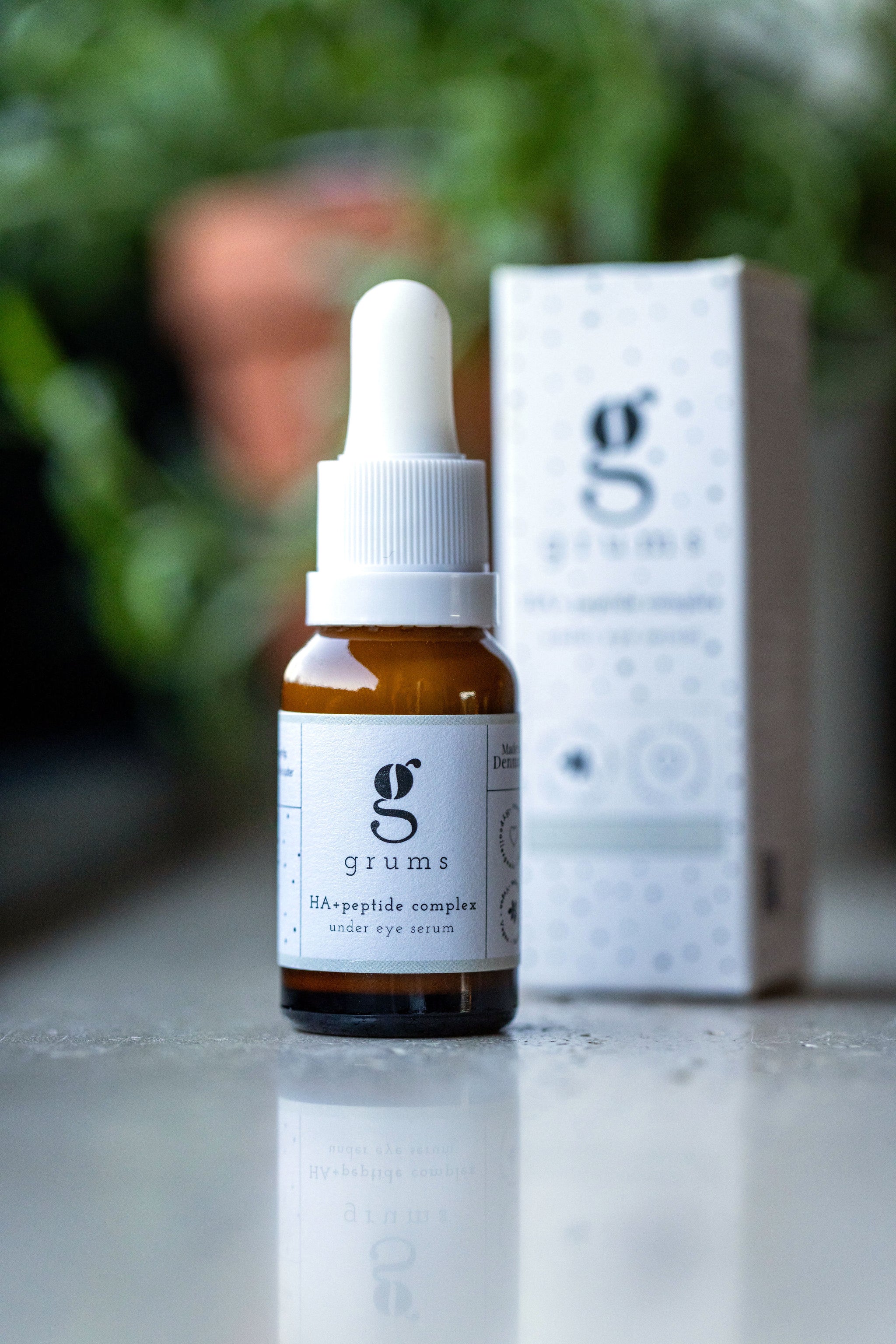 GRUMS HA + Peptide Complex Eye Serum - Anti-aging and Brightening