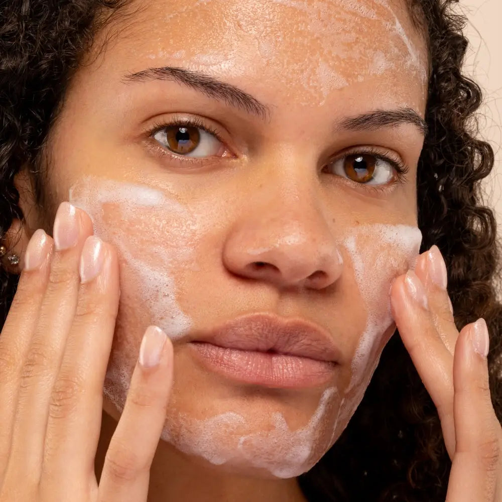 WE INSPIRE BEAUTY Mousse detergente viso