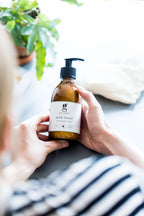 GRUMS Gentle Facial Cleansing Milk (200 ml) - Gentle and pH neutral